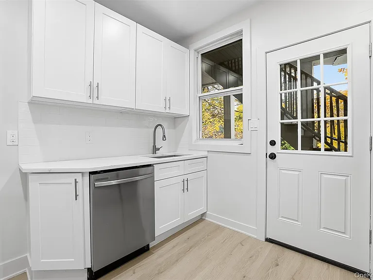 36 Dunwoodie St #1 — Photo 22