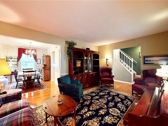 5th image of 610 Inverlane Dr