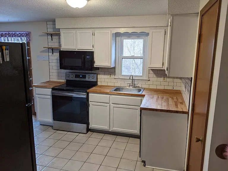 33 Greenes Ridge Rd — Photo 4