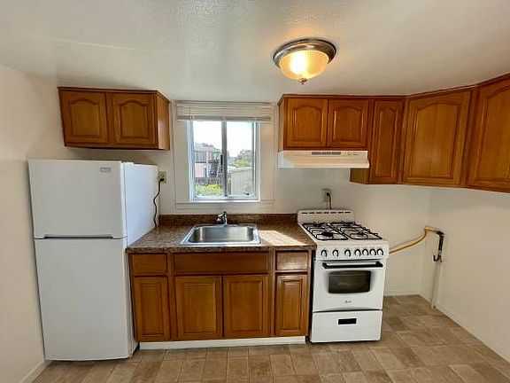 2nd image of 93 Raymond Ave