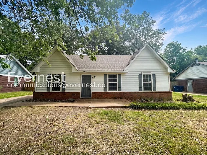 Building Photo - 5859 Shannon Dr