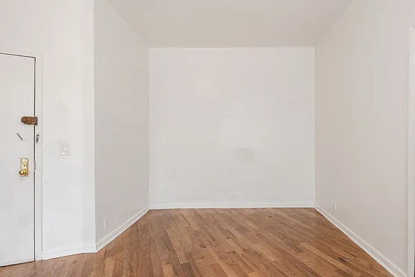 Rented by Century 21 American Homes | media 4