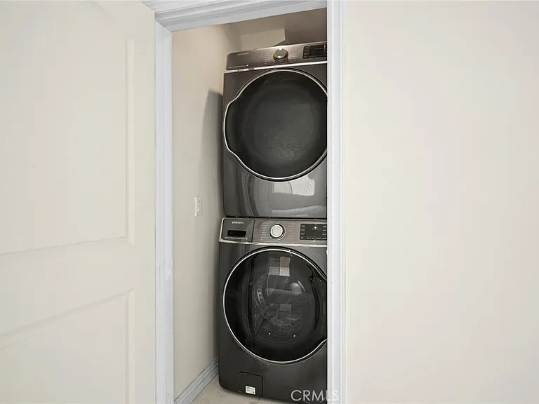 532 W Harvard St — Photo 19