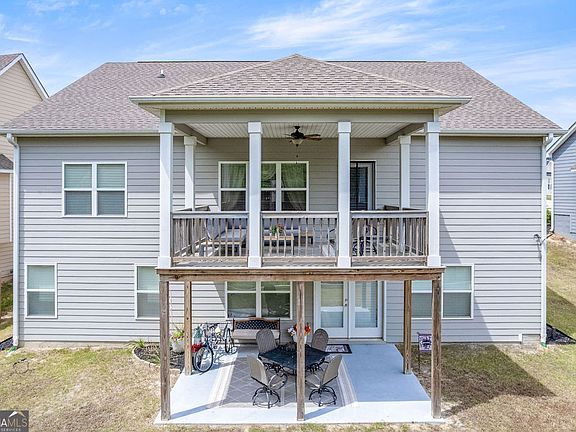2nd image of 509 Lago Ct