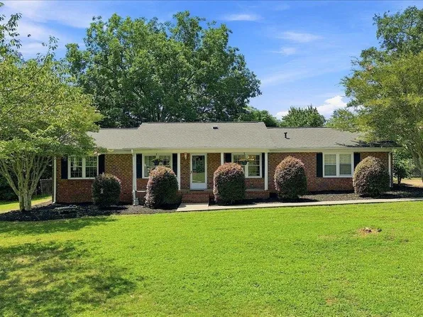 109 Griffin Cir, Liberty, SC 29657