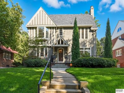 107 S 54th St, Omaha, NE, 68132