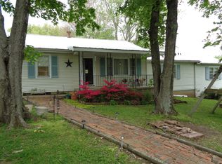 84 Lentz Ln, Eldorado, IL 62930