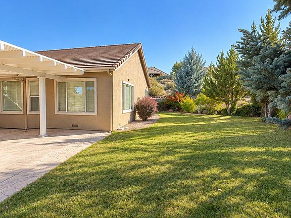 5th image of 1220 Mesa Cir