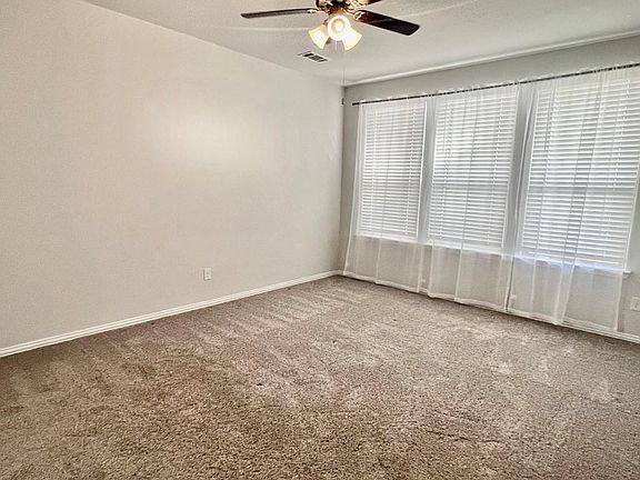 5th image of 1324 Pavilion Pkwy