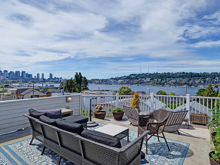 2215 Yale Ave E #Penthouse P — Photo 20