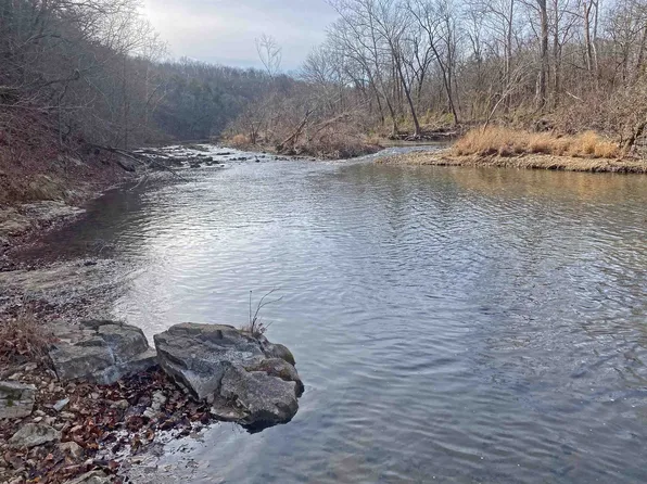 Powhatan Dr, Cherokee Village, AR 72529