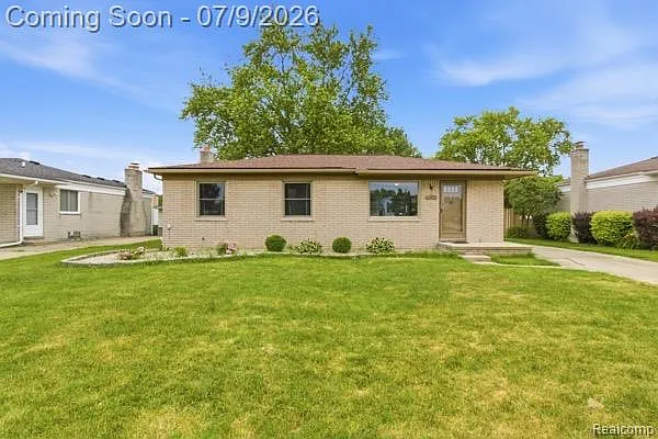 4950 Windham Dr — Photo 1
