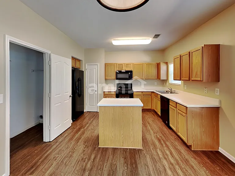 14716 Castletown House Dr — Photo 3
