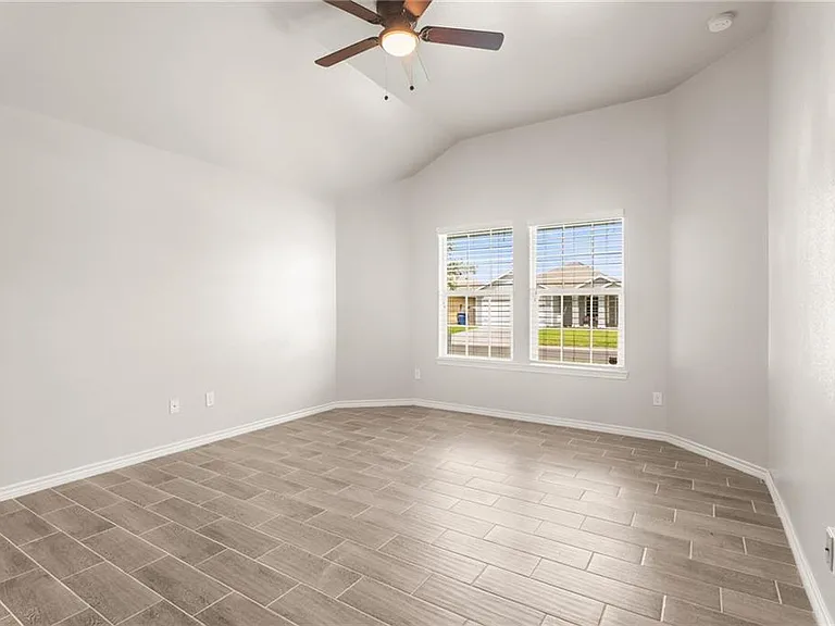 7308 Kolda Dr — Photo 9