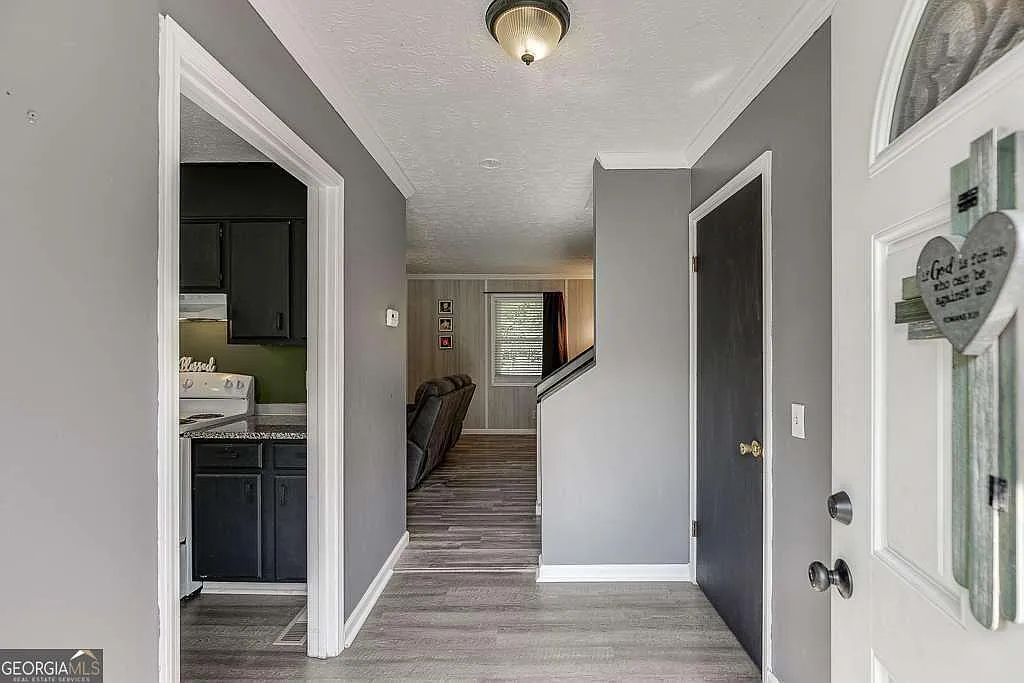 Building Photo - 2193 Kings Forest Dr SE