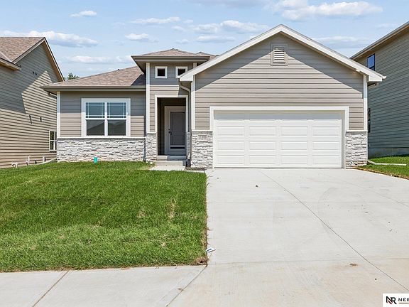 2nd image of 11306 Portage Cir