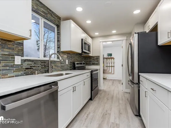 11511 Via Appia, Anchorage, AK 99515