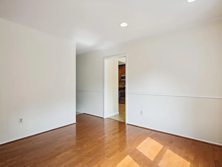 4607 Marshall Hall Ln — Photo 10