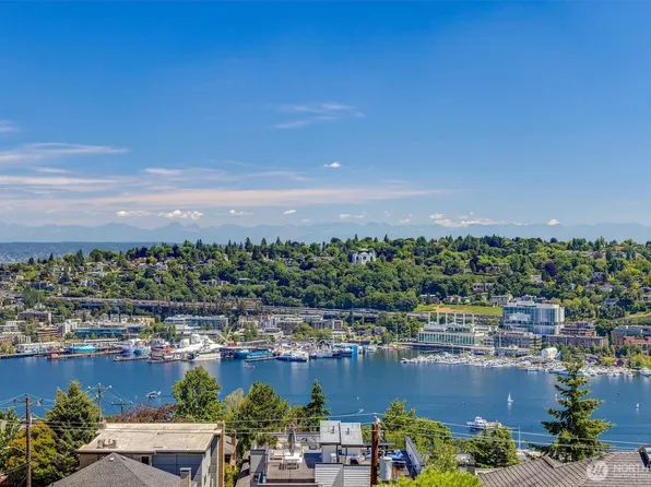 1518 4th Avenue N, Seattle, WA 98109