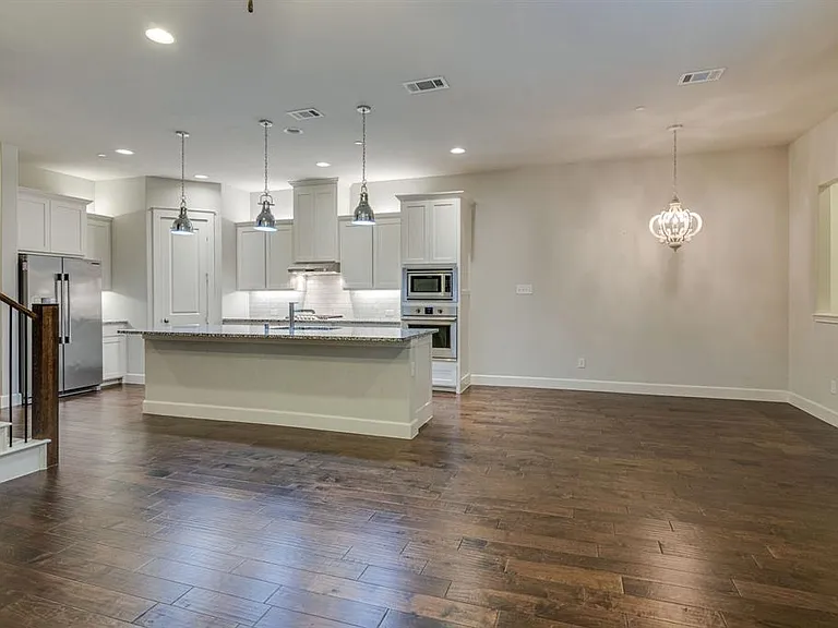 8736 Madrid St — Photo 15