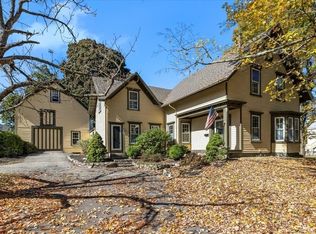 26 Baker St, Foxboro, MA 02035