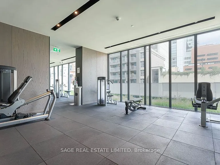 22 Lombard St #205 — Photo 23