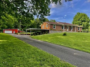 8370 Horseshoe Rd, Cross Plains, TN 37049