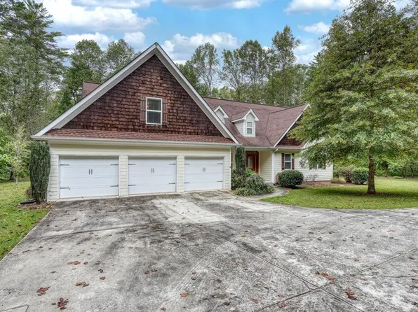 2449 Hi River Rd, Hiawassee, GA 30546