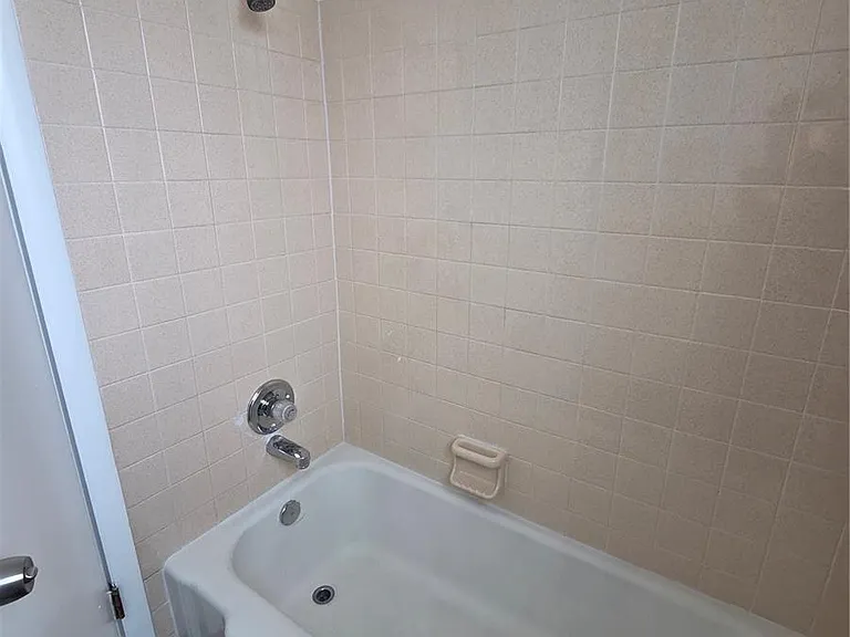 197 E Powers Ave #11 — Photo 6