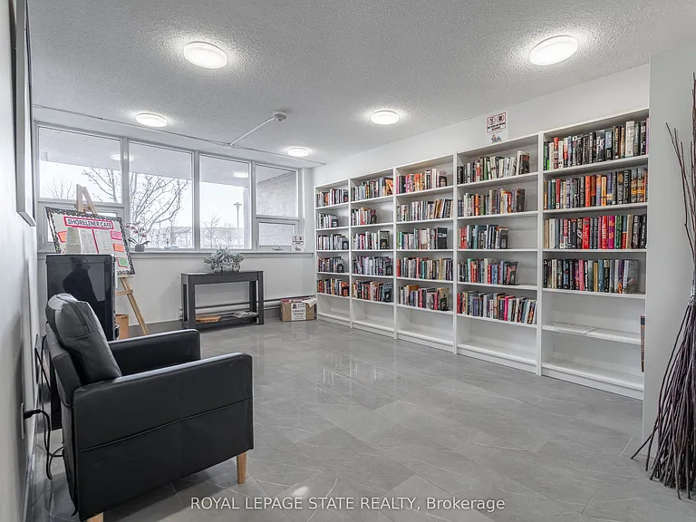 500 Green Rd #1218 — Photo 29