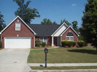 3515 Brushy Wood Dr, Loganville, GA 30052