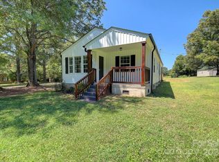 6130 Hopewell Rd, Hickory Grove, SC 29717