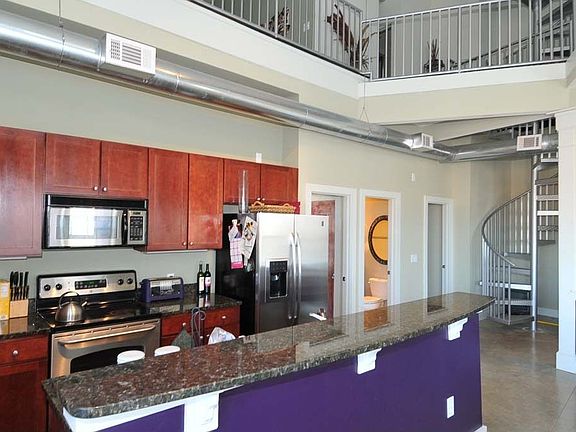 Pull up to the breakfast bar for morning coffee, bagel, and paper.