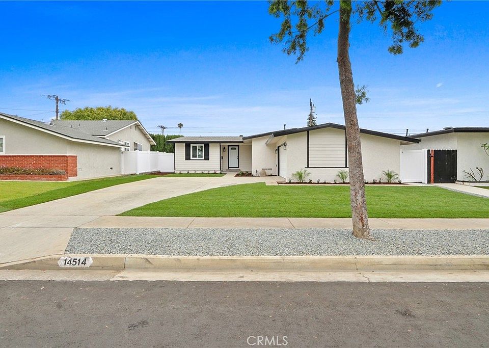 1st image of 14514 Figueras Rd