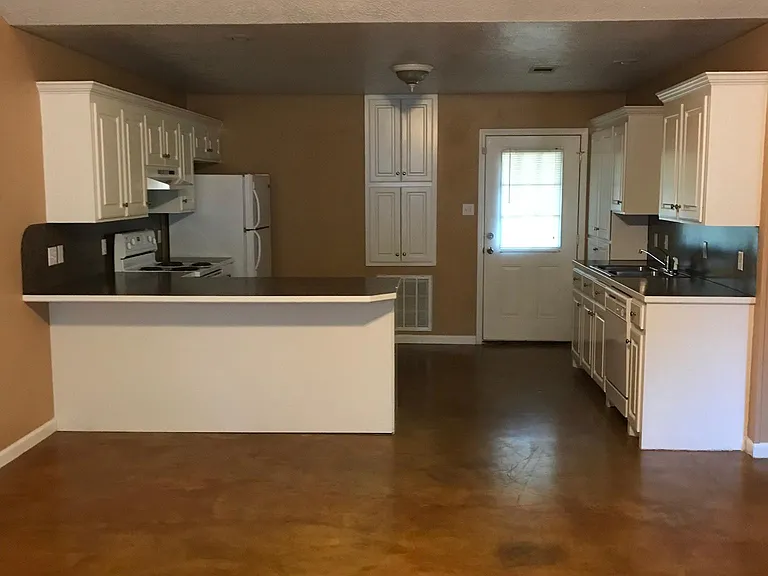 242 Gilmore Rd #B — Photo 10