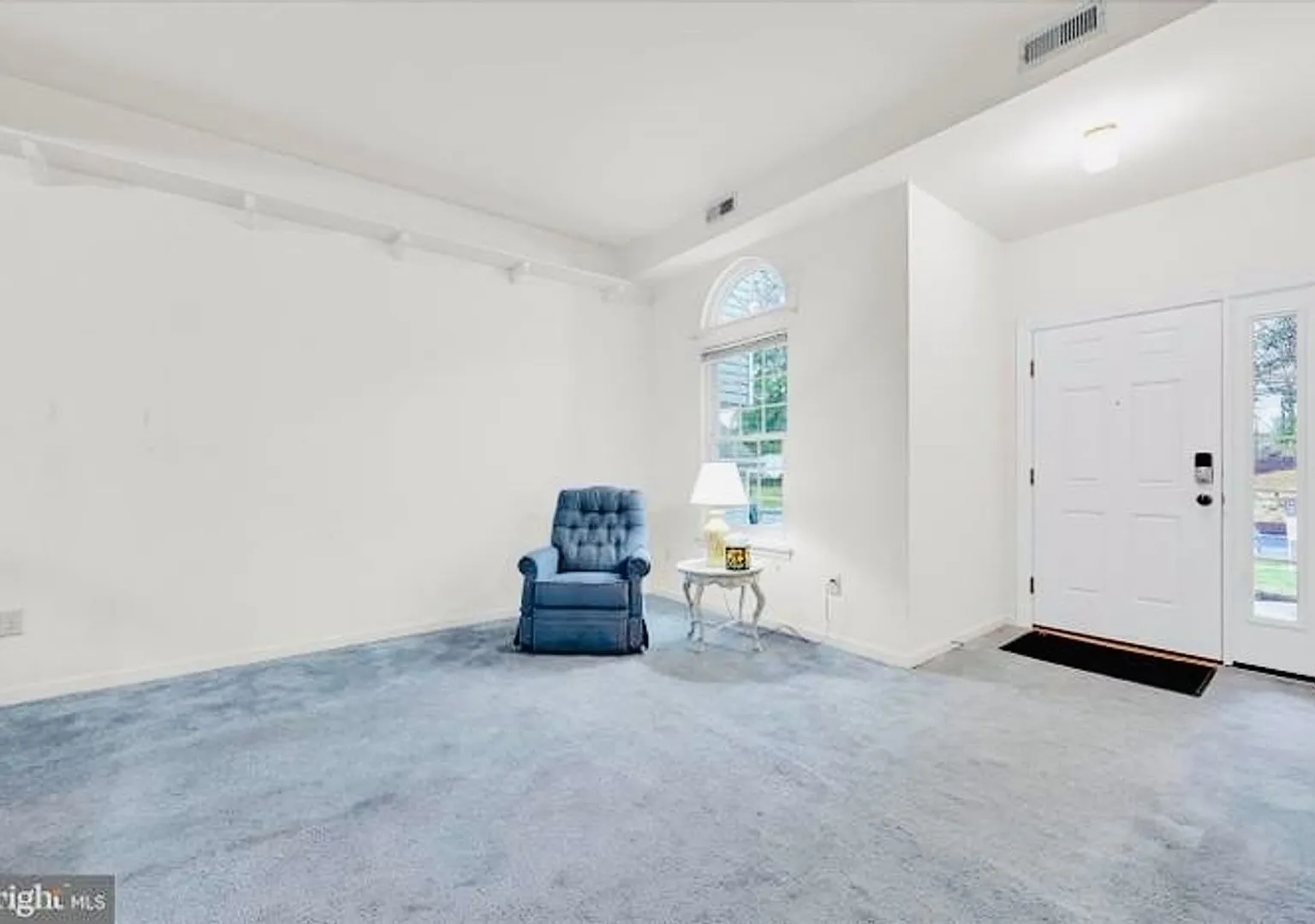 Charming 3BR House in Harrisburg — Photo 3