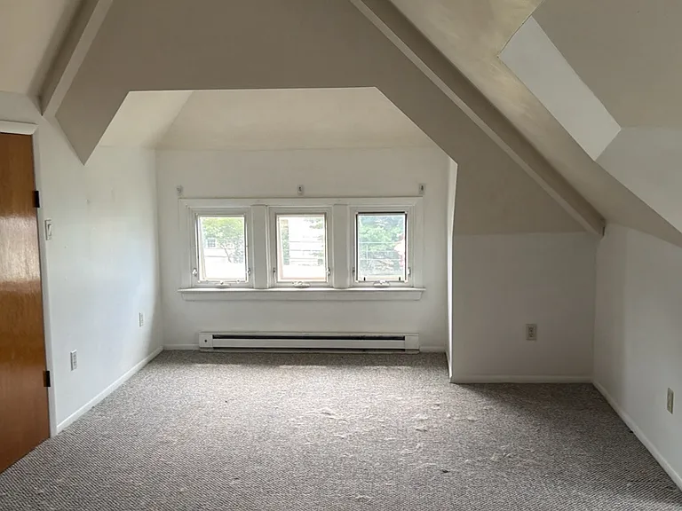 57 Osborn St — Photo 9