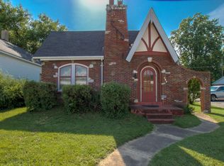 810 N Main St, De Soto, MO 63020