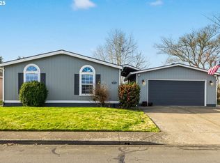1073 NW Cypress St, McMinnville, OR 97128