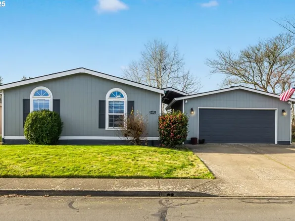 1073 NW Cypress St, McMinnville, OR 97128