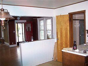 3rd image of 147 N Main St