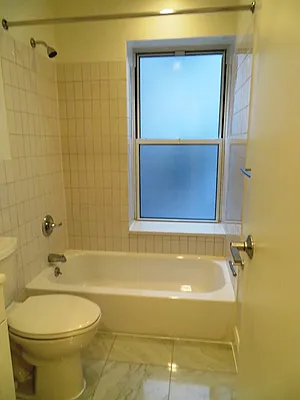 Rented by PMG Real Estate  | media 19