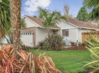 1027 Mount View Ln, Molalla, OR 97038