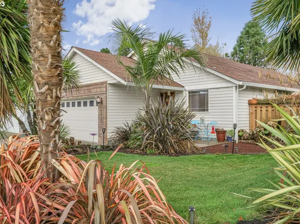 1027 Mount View Ln, Molalla, OR 97038