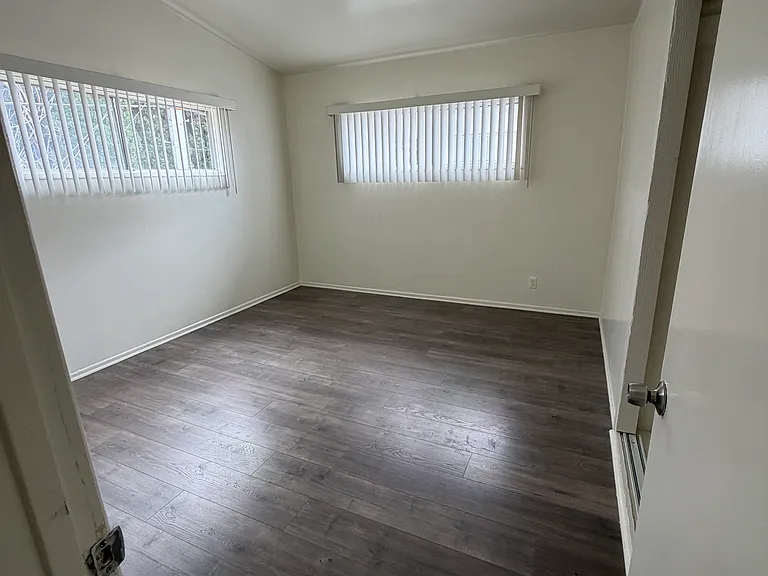 12004 Sylvester St #12004 — Photo 9