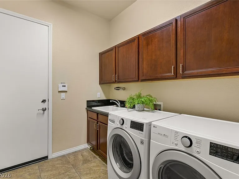 1399 Foothills Village Dr — Photo 27