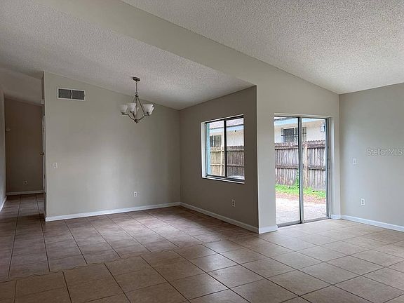 2nd image of 2265 Atrium Cir