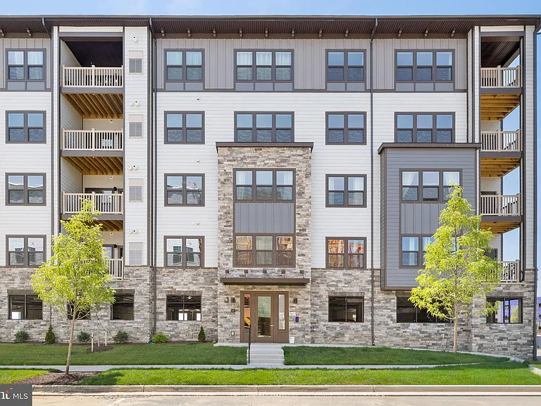 1611 Potomac Shores Pkwy #401 — Photo 9