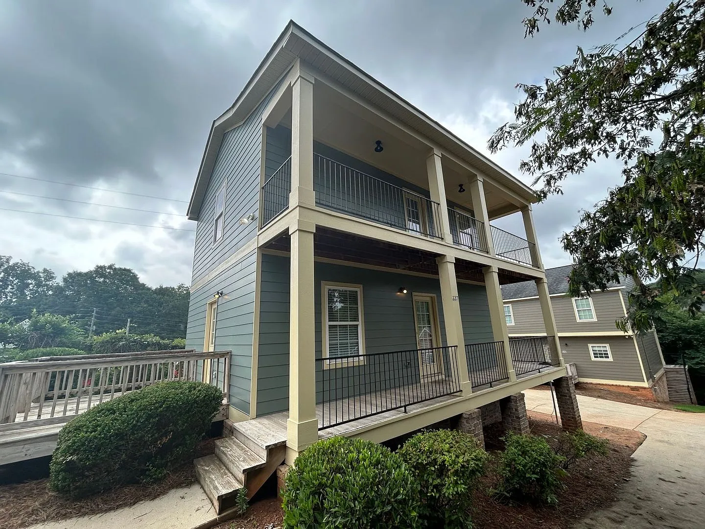 Pre-Leasing For August 5th 2027! — Photo 2