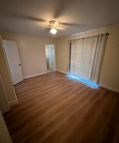212 Debby Ct #B — Photo 19